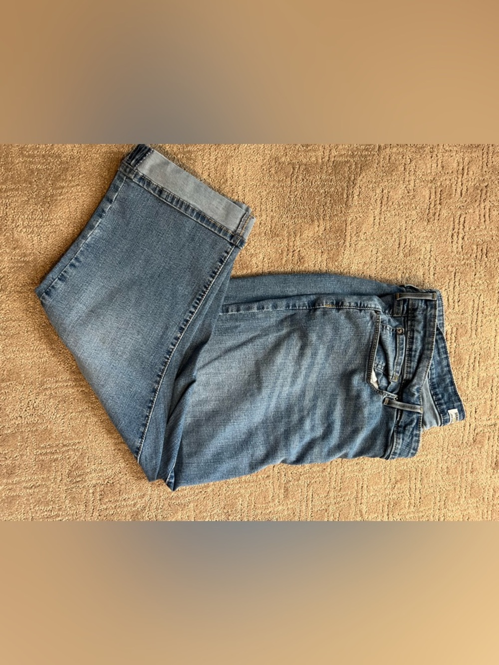 Levi's Light Blue Cropped Women's Jeans